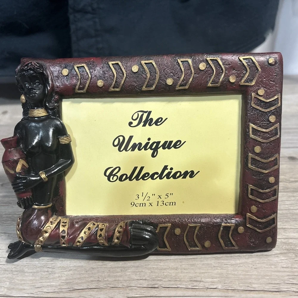 Vintage 3D blackamoor style picture frame 3.5 x 5 red Gold topless Unique